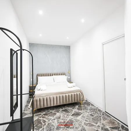 Newhouse Cavour Deluxe Affittacamere