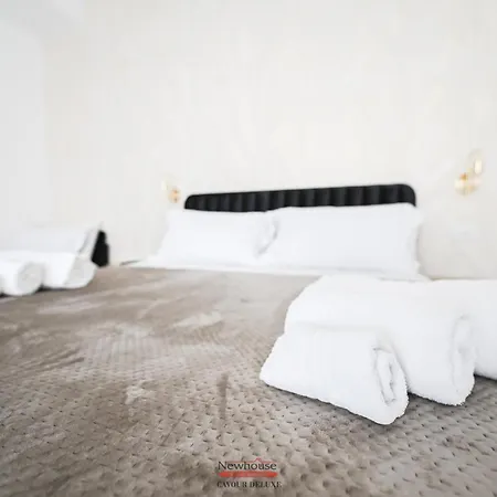 Casa de hóspedes Newhouse Cavour Deluxe 3*