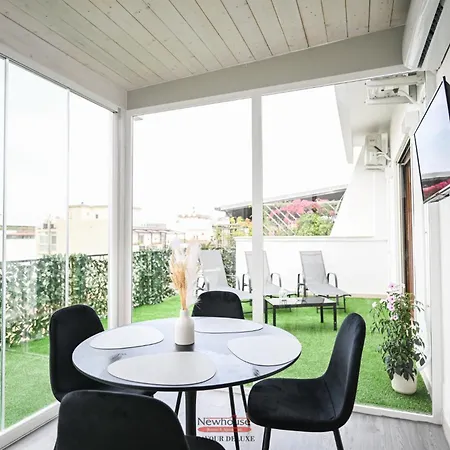 Casa de hóspedes Newhouse Cavour Deluxe 3*