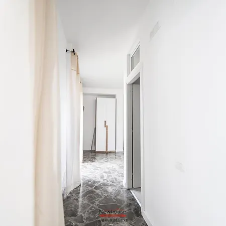 Affittacamere Newhouse Cavour Deluxe 3*