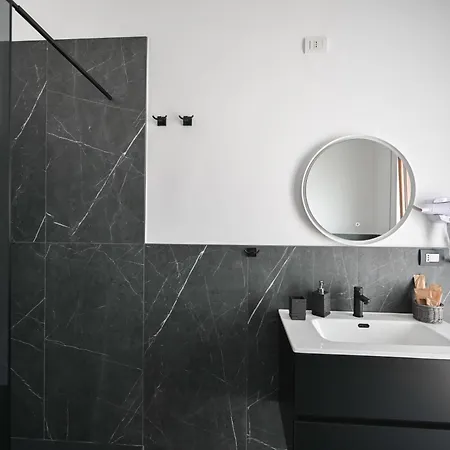 Newhouse Cavour Deluxe 3* Bari