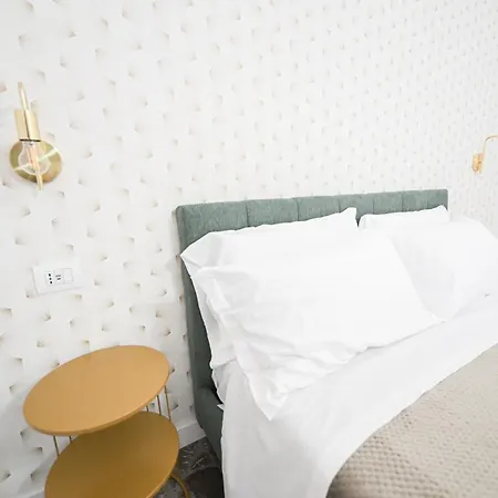 Newhouse Cavour Deluxe 3*
