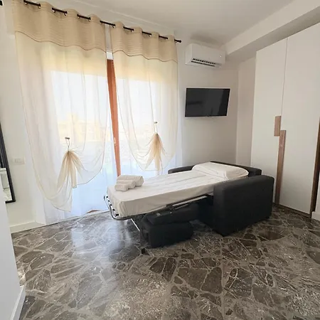Newhouse Cavour Deluxe 3* Bari